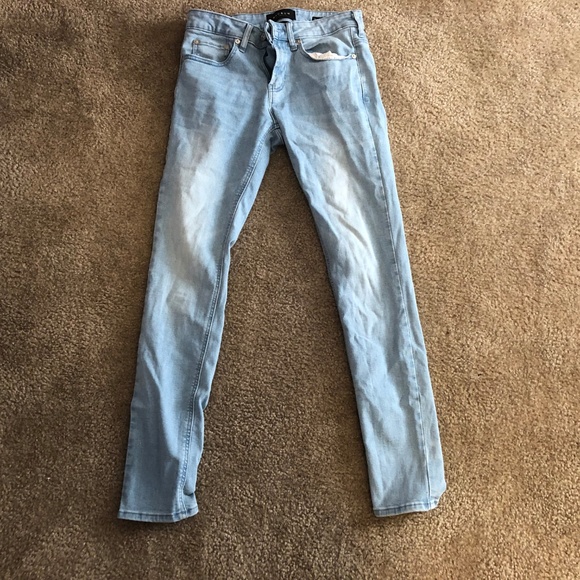 Light Washed Jeans - Picture 2 of 2